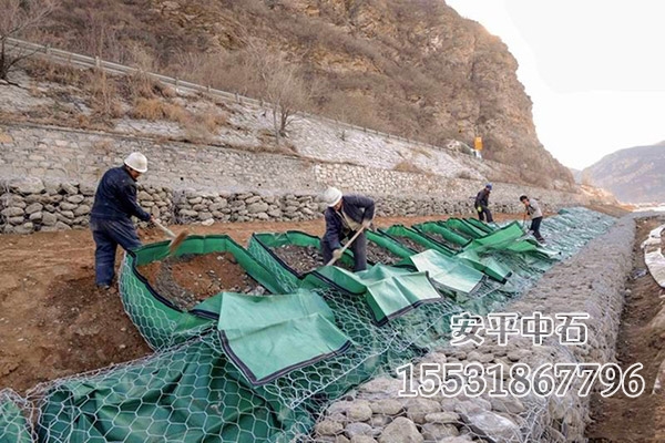 土工鉛絲石籠防洪的施工步驟.jpg 土工鉛絲石籠防洪的施工步驟.jpg